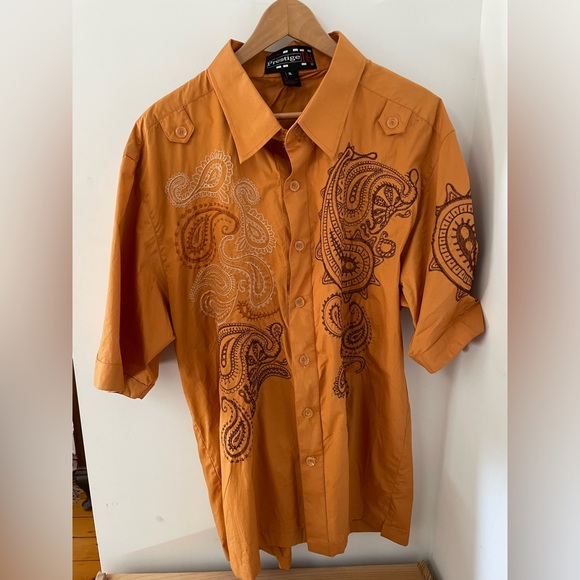 Funky shirt. Cool design - Picture 1 of 4